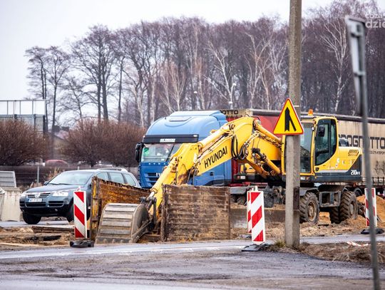 Postęp prac przy przebudowie Alei Wojska Polskiego (zdjęcia)