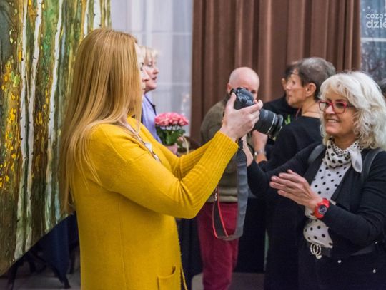 "Opowieść o drzewach" Barbary Polakowskiej w Resursie (zdjęcia) "Opowieść o drzewach" Barbary Polakowskiej w Resursie (zdjęcia)