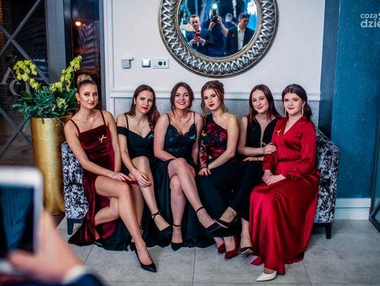 Sezon studniówek zakończony! Zobaczcie, jak bawili się uczniowie radomskich szkół