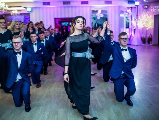 Sezon studniówek zakończony! Zobaczcie, jak bawili się uczniowie radomskich szkół