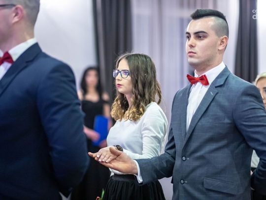 Sezon studniówek zakończony! Zobaczcie, jak bawili się uczniowie radomskich szkół