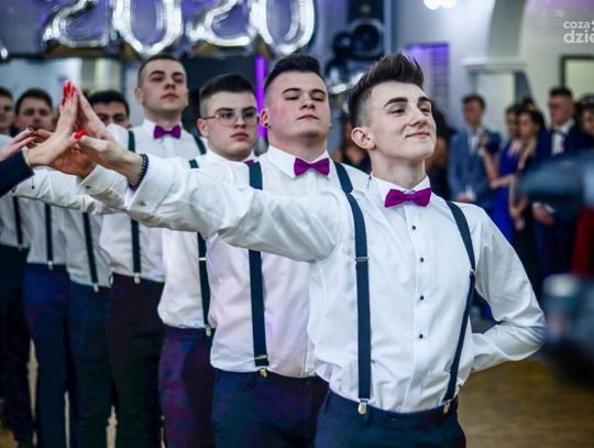 Sezon studniówek zakończony! Zobaczcie, jak bawili się uczniowie radomskich szkół