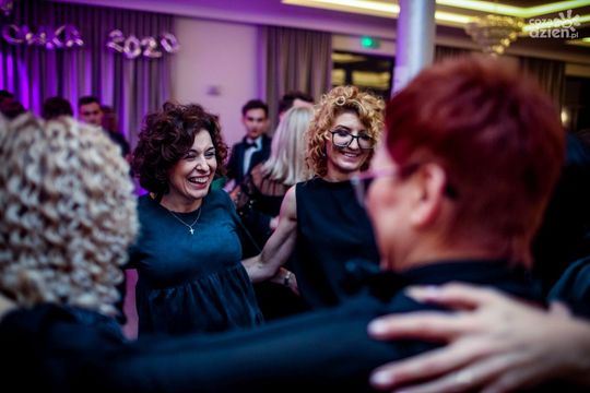 Sezon studniówek zakończony! Zobaczcie, jak bawili się uczniowie radomskich szkół