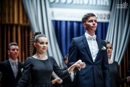 Sezon studniówek zakończony! Zobaczcie, jak bawili się uczniowie radomskich szkół