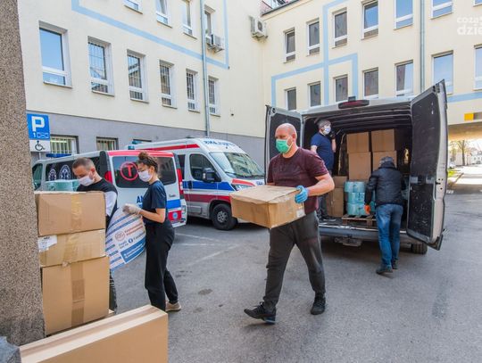 "Widzialna Ręka" przekazała kolejne dary do Radomskiego Szpitala Specjalistycznego (zdjęcia)