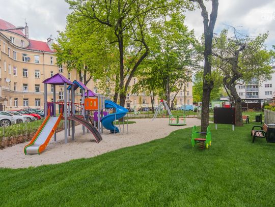 Nowy plac zabaw na Plantach (zdjęcia)