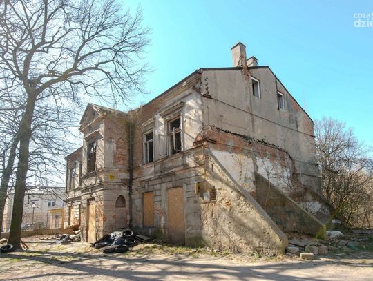 Zapomniane miejsca. Oficyna przy ul. Malczewskiego (zdjęcia)