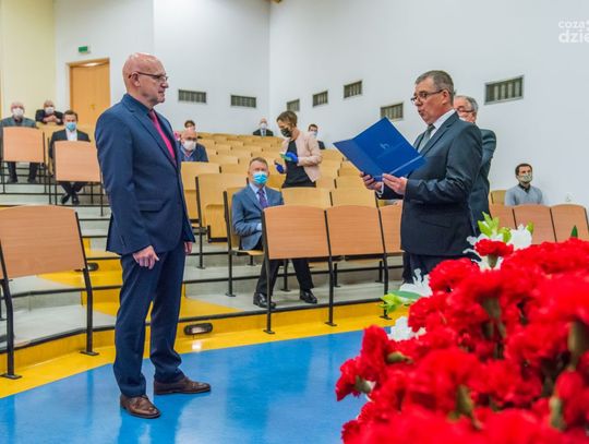 Prof. dr hab. Sławomir Bukowski nowym rektorem UTH (zdjęcia)