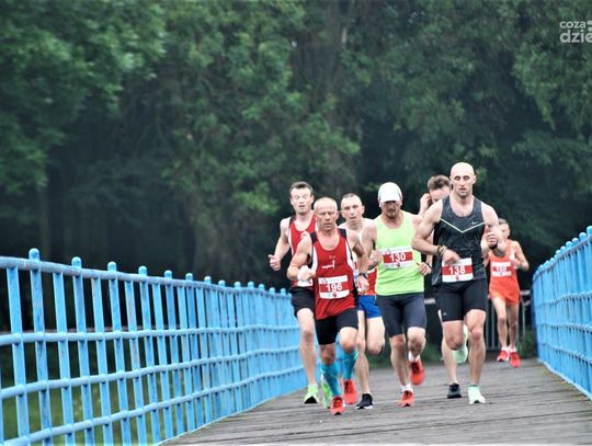 Hybrydowy Półmaraton Radomskiego Czerwca' 76 - bieg (zdjęcia)