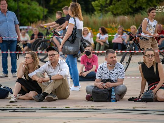 Ulica Teatralna - Peregrinus oraz Sceny miłosne (zdjęcia)