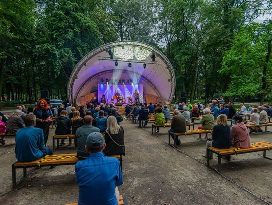 Szymon Wydra w muszli koncertowej (zdjęcia)