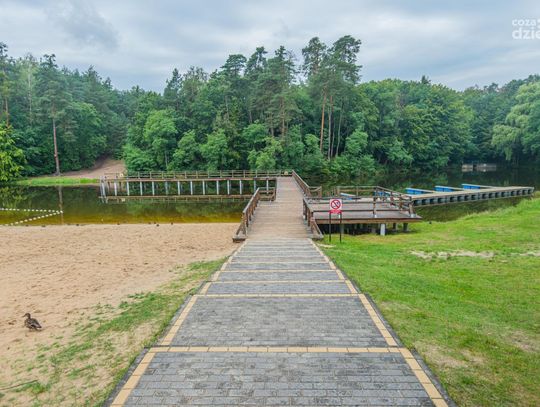 Raki szlachetne zasiliły faunę w Garbatce Letnisko (zdjęcia)