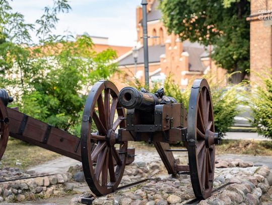 Jarosław Kowalik - remont armat (zdjęcia)