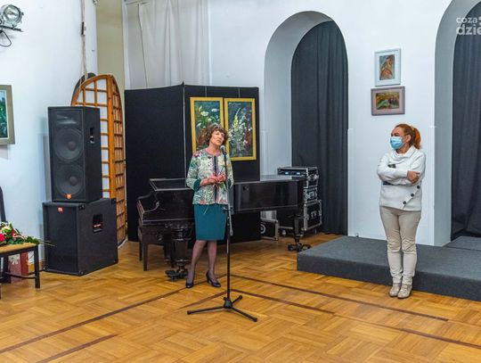 Malarstwo Elżbiety Kurkowskiej w Łaźni (zdjęcia)