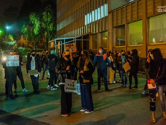 Strajk Kobiet - środowy spacer obywatelski (zdjęcia)