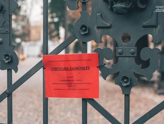 Zamknięty cmentarz przy ulicy Limanowskiego (zdjęcia)