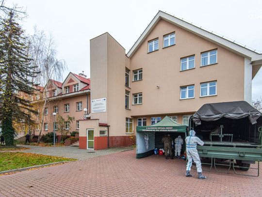 Dekontaminacja DPS'u przy ul. Holszańskiej (zdjęcia)