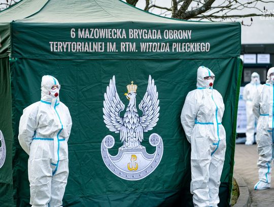 Konferencja Wojciecha Skurkiewicza w punkcie drive-thru (zdjęcia) Konferencja Wojciecha Skurkiewicza w punkcie drive-thru (zdjęcia)