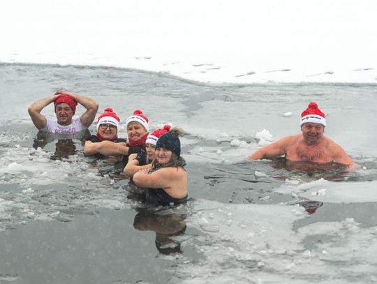 Szkolenie z ratownictwa lodowego na zalewie Jastząb (zdjęcia)