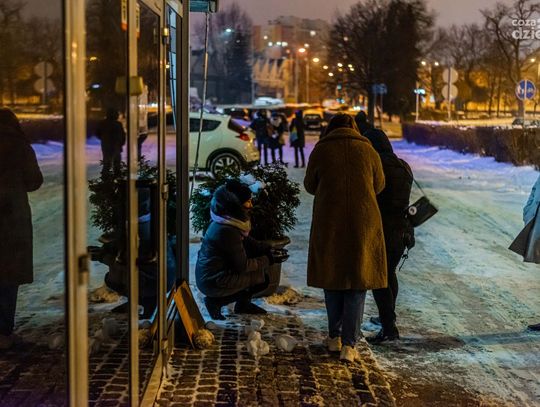 Strajk Kobiet - "Obywatelskie nieposłuszeństwo" pod siedzibą PiS (zdjęcia)