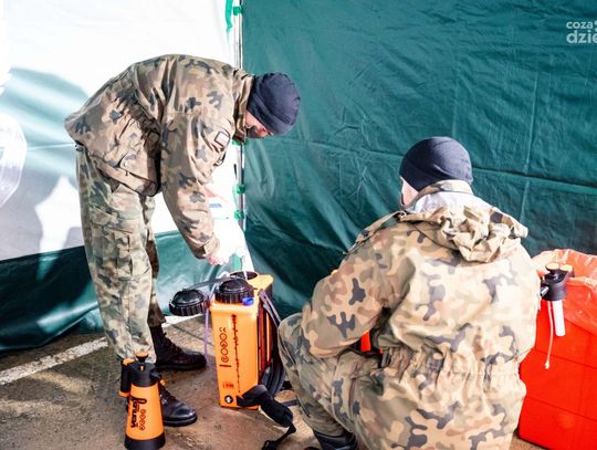 Dekontaminacja IPN przez WOT (zdjęcia)