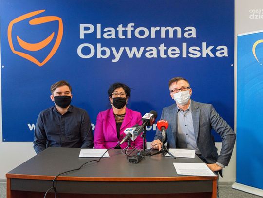 Radni KO przeciwni pracy RSS jako placówki hybrydowej (zdjęcia)