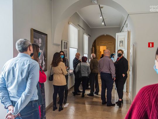 Spotkanie z dziełami Malczewskiego - oprowadzanie kuratorskie (zdjęcia)