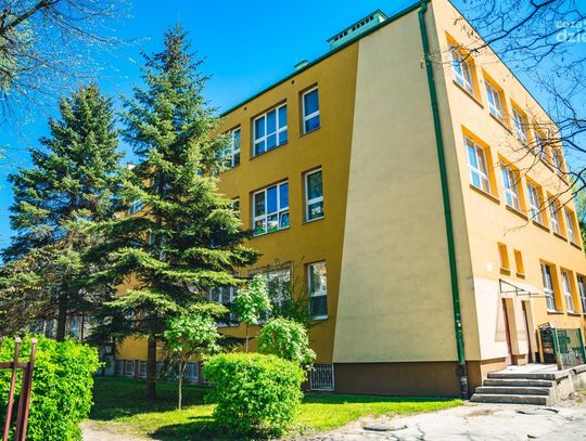 Ze szkolnej kroniki: im. Adama Jerzego Czartoryskiego PSP 11 (zdjęcia) Ze szkolnej kroniki: im. Adama Jerzego Czartoryskiego PSP 11 (zdjęcia)