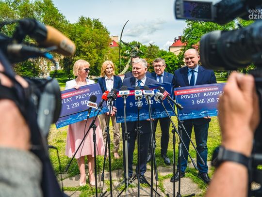 Konferencja prasowa parlamentarzystów PIS (zdjęcia)