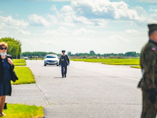 Uroczystość wręczenia certyfikatów ukończenia Pilotażowego Programu MON (zdjęcia)