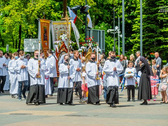 Procesja Bożego Ciała - Katedra Opieki NMP (zdjęcia)