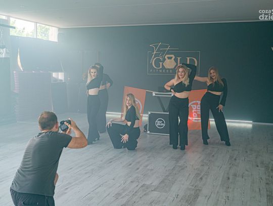 Piękne dziewczyny w nowym teledysku zespołu Fair Play (zdjęcia)