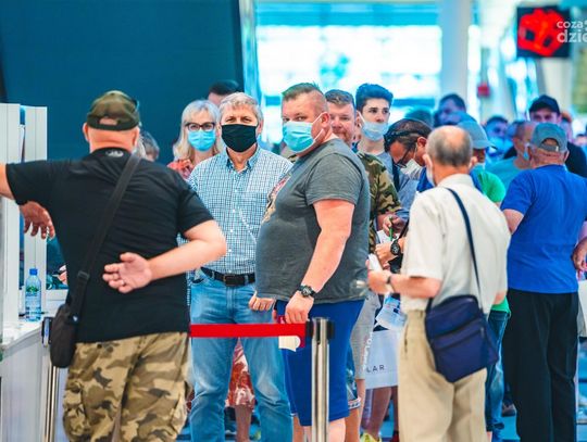 Kolejka po bilety na niedzielny mecz Radomiaka (zdjęcia)