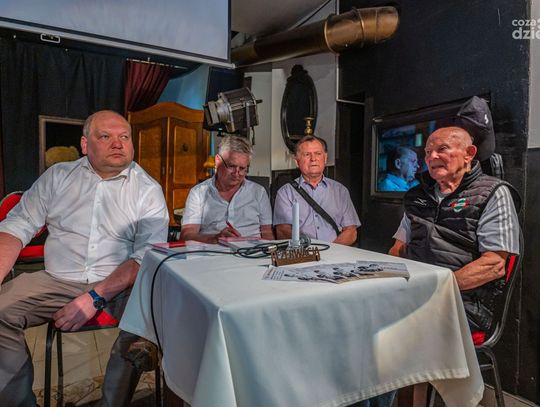 Wieczór wspomnień o Kazimierzu Paźdzorze w Art Caffe (zdjęcia)