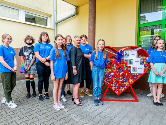 Serce na nakrętki przy PSP 34 (zdjęcia)