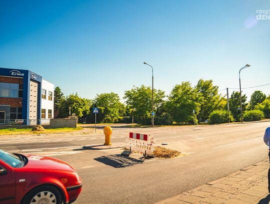 Dziura w asfalcie na ul. Lubelskiej (zdjęcia) Dziura w asfalcie na ul. Lubelskiej (zdjęcia)