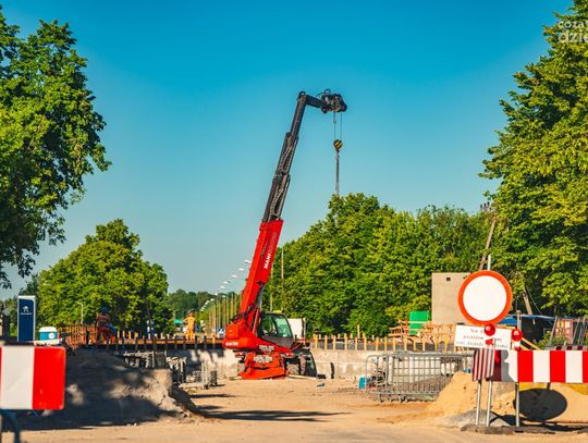 Postęp prac przy przebudowie wiaduktu na ul. Kozienickiej (zdjęcia)