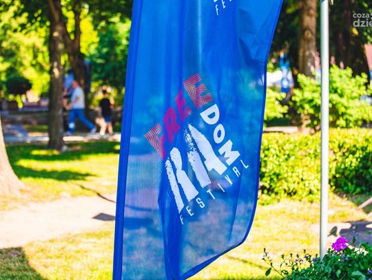 „Wolność na falach” – HIREK WRONA (zdjęcia) „Wolność na falach” – HIREK WRONA (zdjęcia)