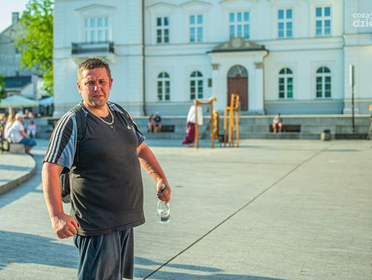 Uliczny Teatr Snów „Pokój” (zdjęcia) Uliczny Teatr Snów „Pokój” (zdjęcia)