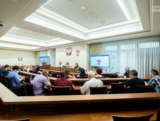 Sesja rady miejskiej - powstanie pomnik upamiętniający wydarzenia Czerwca’76 (zdjęcia)