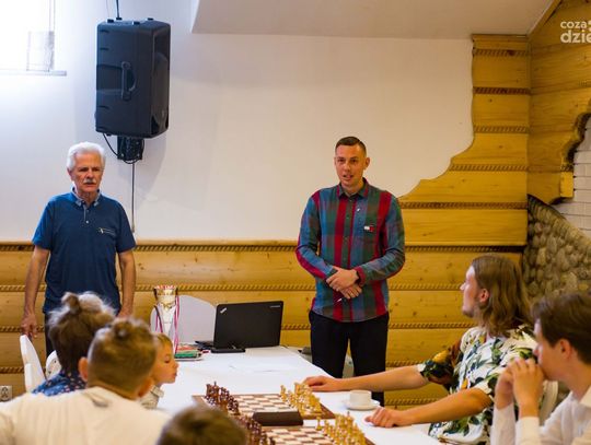 Turniej szachowy i wizyta Janusza Korwina-Mikke w Radomiu (zdjęcia) Turniej szachowy i wizyta Janusza Korwina-Mikke w Radomiu (zdjęcia)