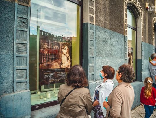 Wystawa malarstwa Uli Świerczyńskiej (zdjęcia)