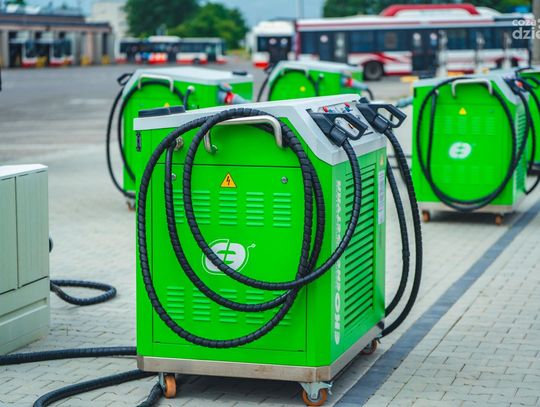 Przekazanie autobusów elektrycznych Solaris (zdjęcia)