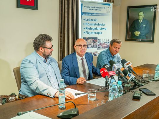 Będzie można studiować medycynę w Radomiu - konferencja (zdjęcia) Będzie można studiować medycynę w Radomiu - konferencja (zdjęcia)