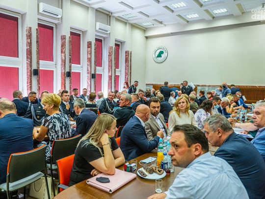 Pieniądze dla samorządów i jednostek OSP z ośmiu powiatów (zdjęcia)