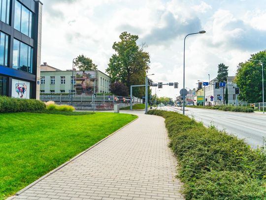 Mural z obrazem Malczewskiego powstaje na budynku uniwersytetu (Zdjęcia)