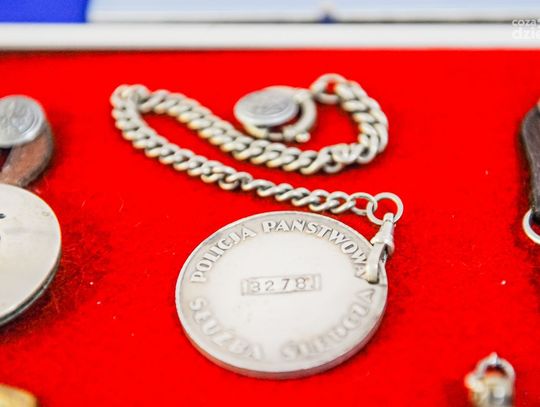 Radomscy rekonstruktorzy i Mobilne Muzeum Rowerów gościli podchorążych (zdjęcia)