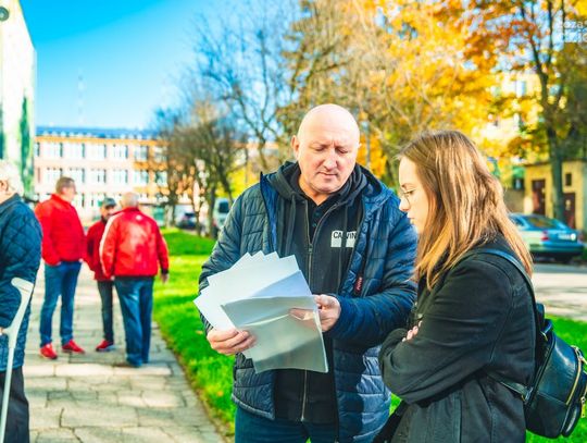 Interwencja ws. chodnika. Ulica Miła 29 (Zdjęcia)