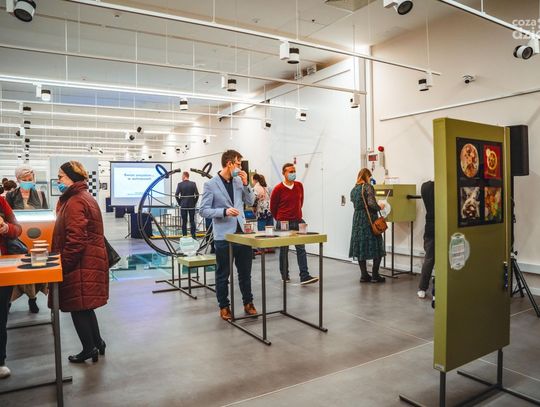 Wernisaż wystawy "Świat zmysłów. Kosmos jest w nas" (Zdjęcia)