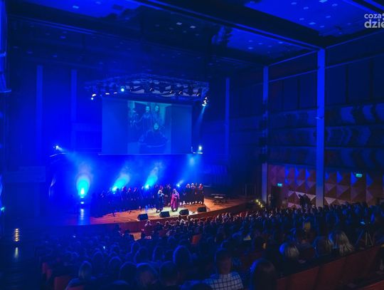 Koncert jubileuszowy Gospel Radom (zdjęcia) Koncert jubileuszowy Gospel Radom (zdjęcia)